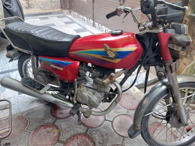 HONDA 125 GENIUNE CONDITION LESS USED