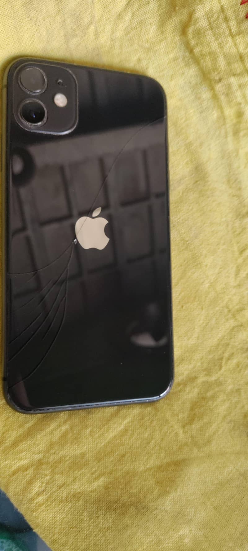 Apple iPhone 11 3