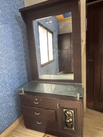 Dressing table for sell