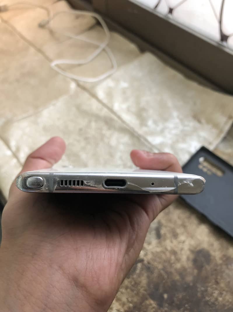 Samsung Mobile Note 10 Plus 2