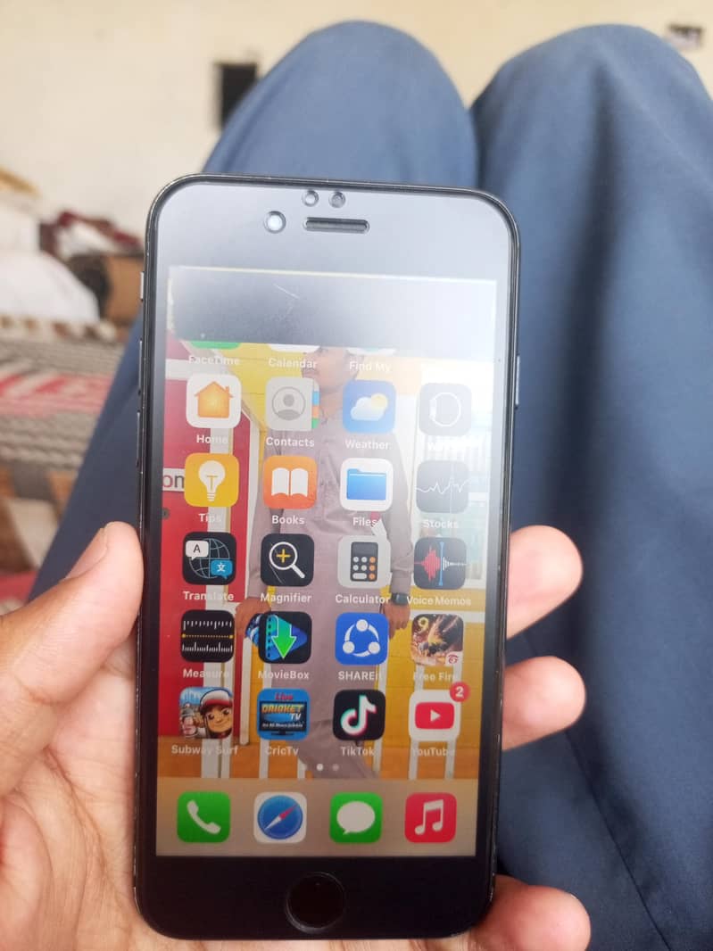 Apple iPhone 7 4