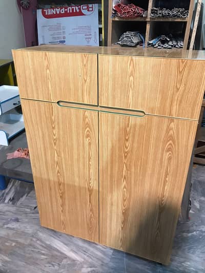 Modern Shoe Rack with 2 Drawez In Gujranwala | Price: 18000