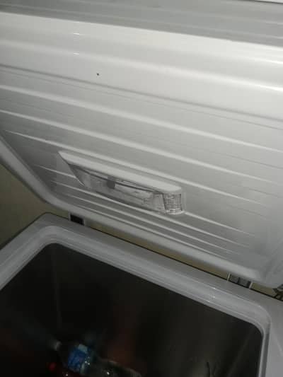 Dawlance two doors freezer