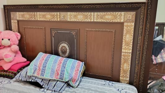 King bed with mattress