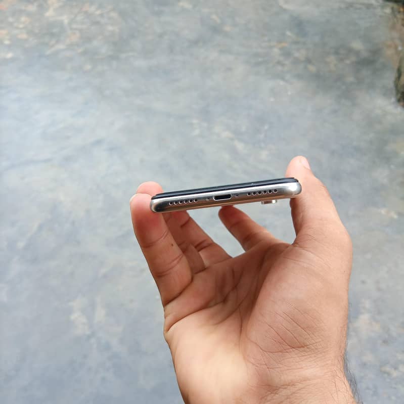 Apple iPhone X 2
