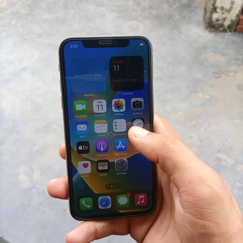 Apple iPhone X 6