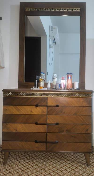 02 wardrobes, 01 dressing table, 01 shoe rack, and 01 divider
