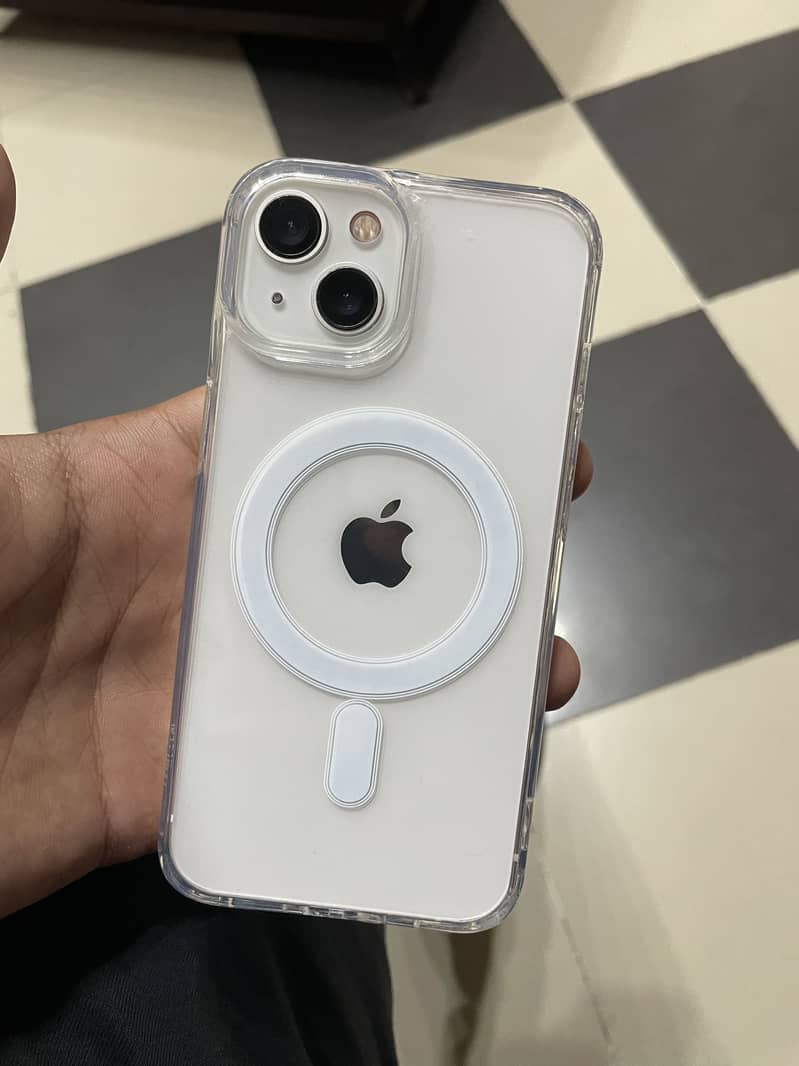 Apple iPhone 13 6