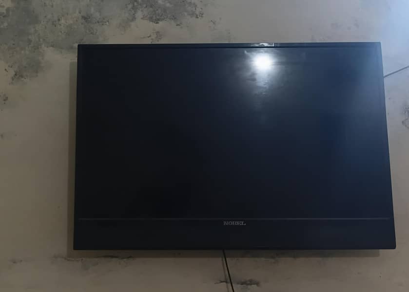 LCD TV 3
