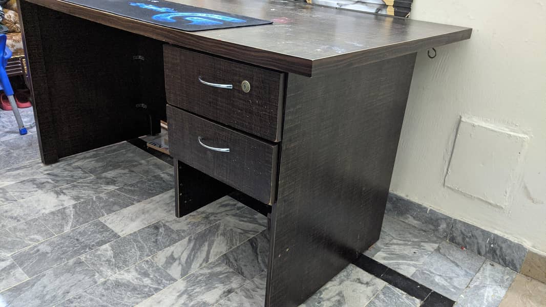Solid Office Computer Table 1