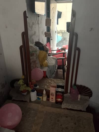 Dressing table with Belgium mirror