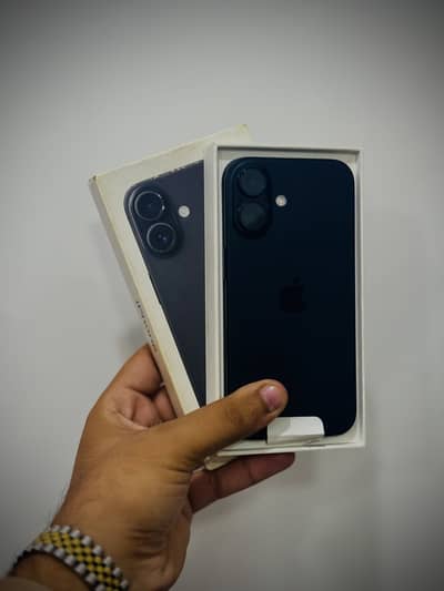 Apple iPhone 16