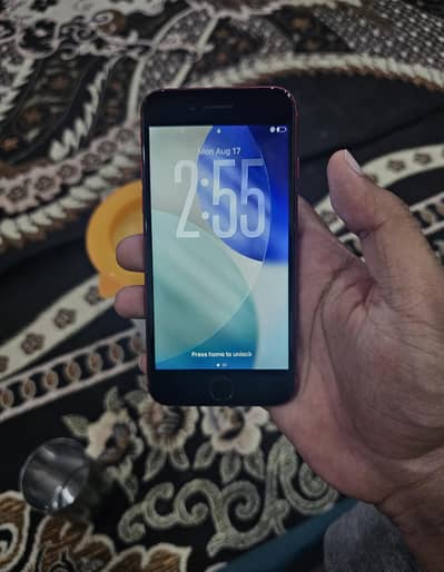 Apple iPhone SE