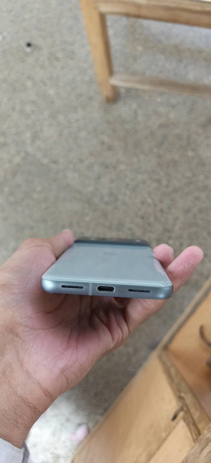 pixel 8 4