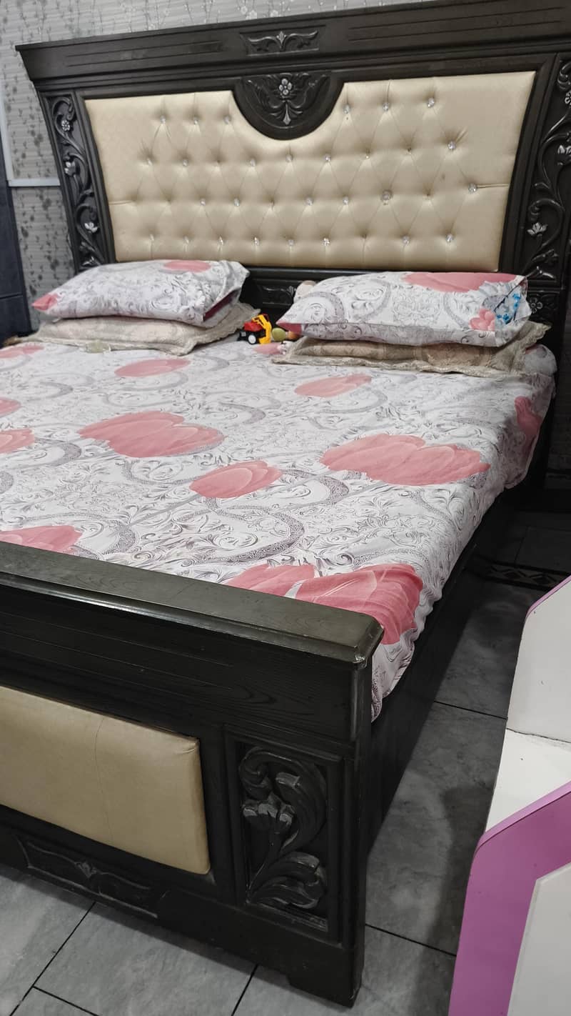 king size bed 2