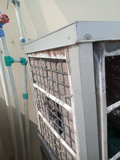Air cooler for sale all ok. Bas lo aor use karoo