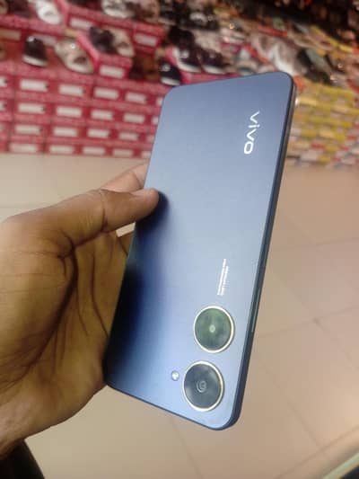 I sell my vivo y03 4/64 all ok with box charger