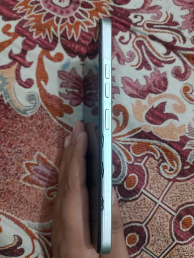 Tecno Spark Go 2