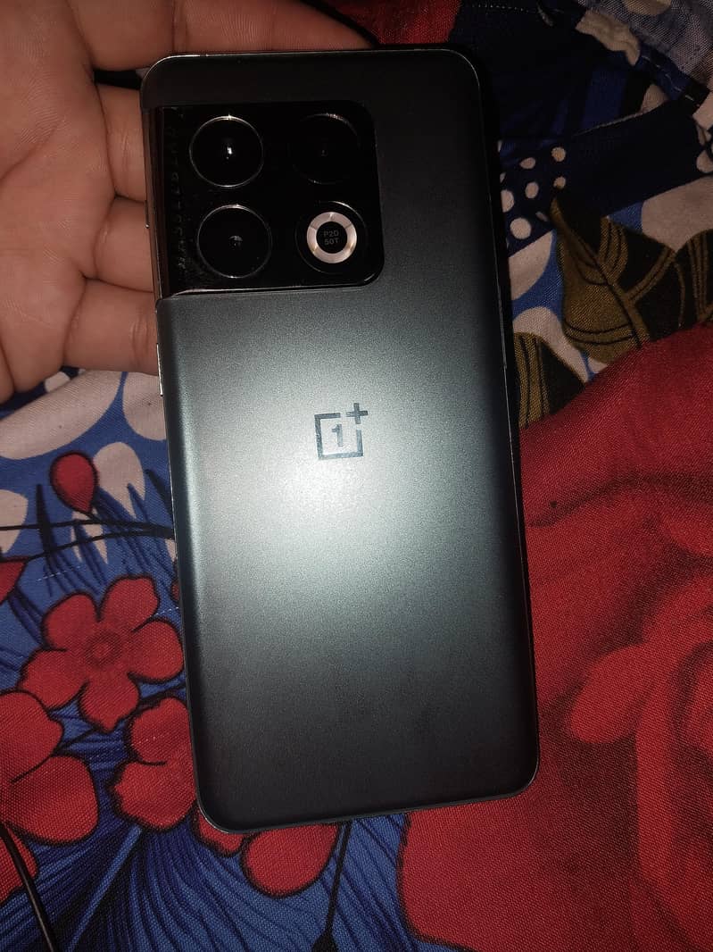 One Plus 10 Pro 3