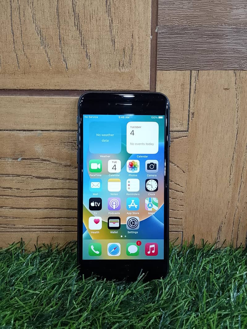 Apple iPhone 8 2