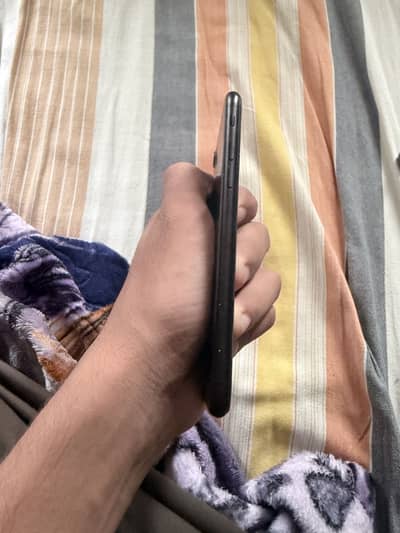 Apple iPhone 7
