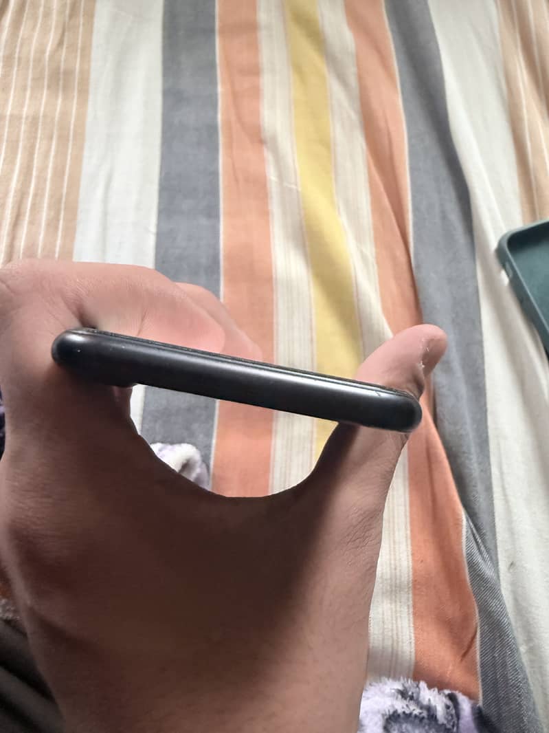 Apple iPhone 7 1