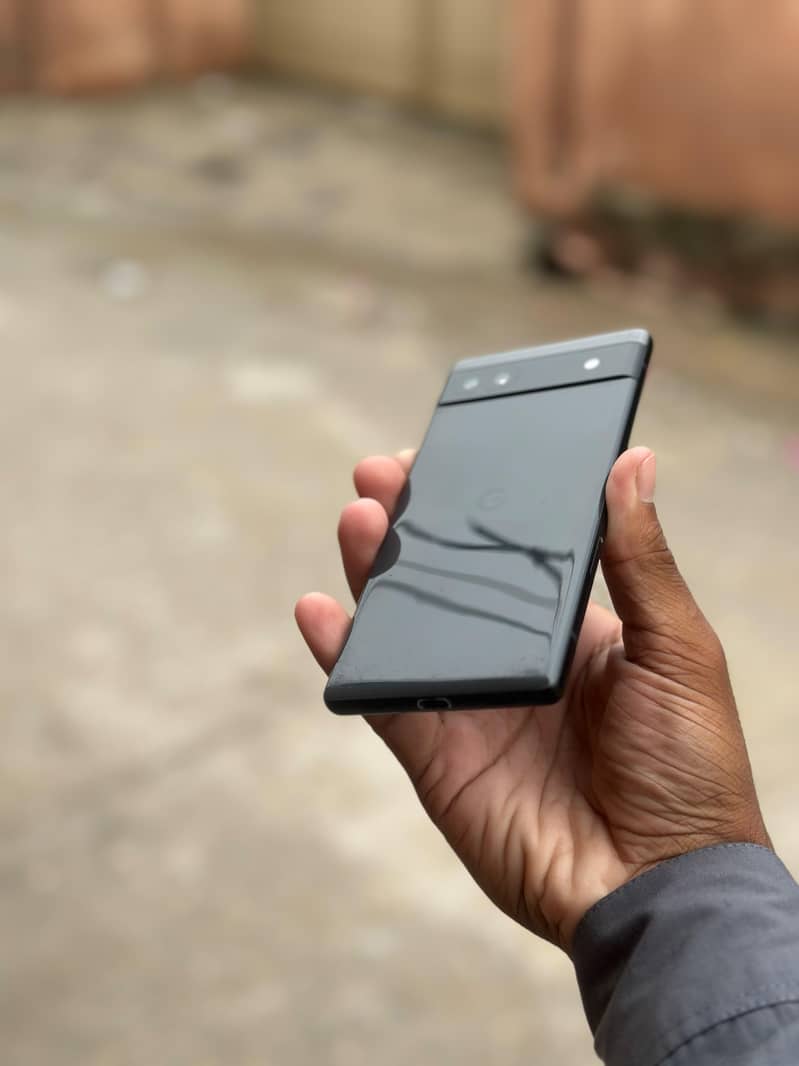 Google Pixel 6a 1