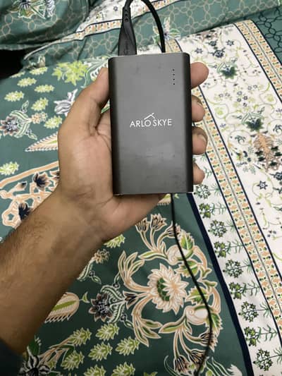 Arloskye power bank