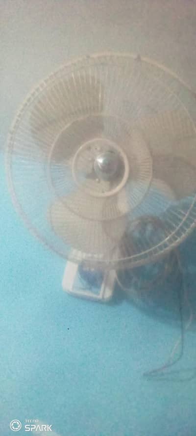 bracket fan for sell