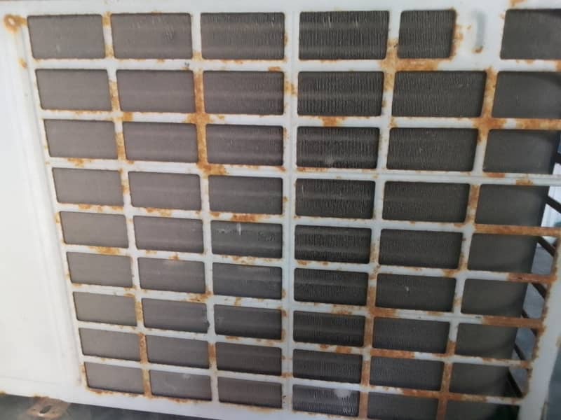 good condition  contact 03120554410 2