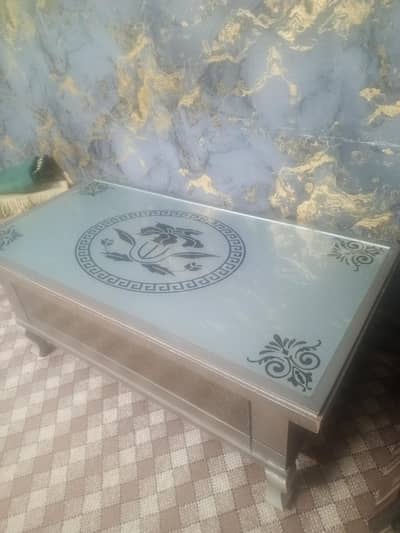 central coffee table