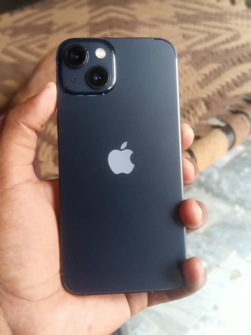 Apple iPhone 13 2
