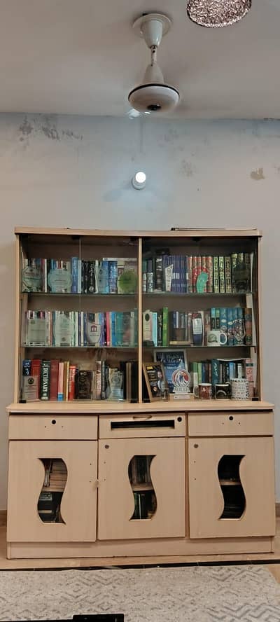 book shelf or showcase Divider