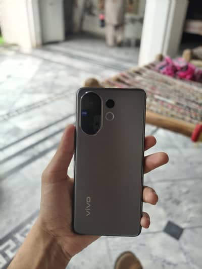 Vivo V60