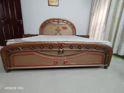 Queen Size Solid Wood Bed for Sale