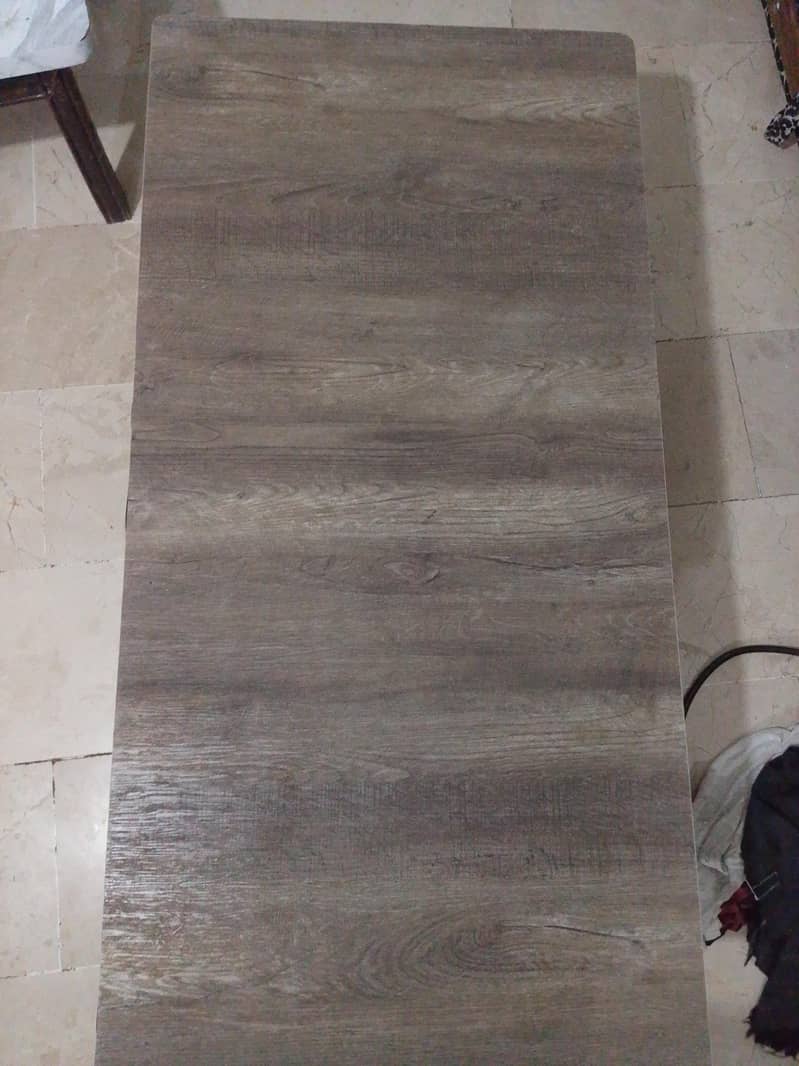 DINING TABLE 1