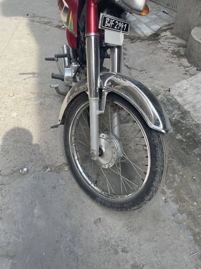 Bike bikul ok h koi kisi ka kam niii hony wala