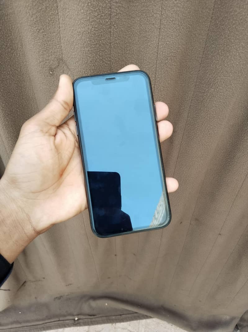 Apple iPhone 11 1