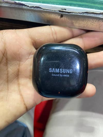 Samsung Galaxy buds live