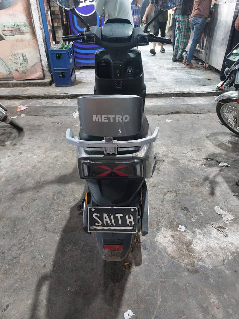 METRO THRILL Pro 4