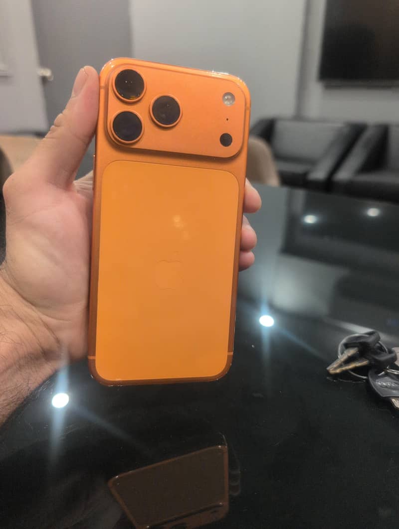 Apple iPhone 17 Pro Max 1