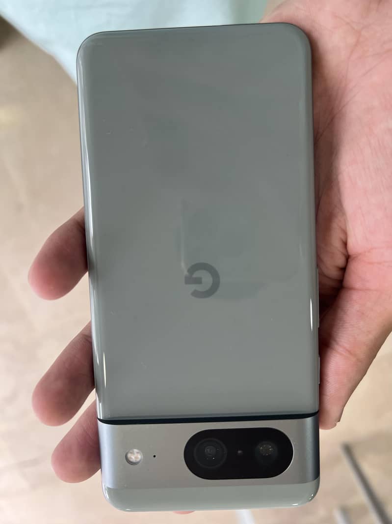 Google Pixel 8 5
