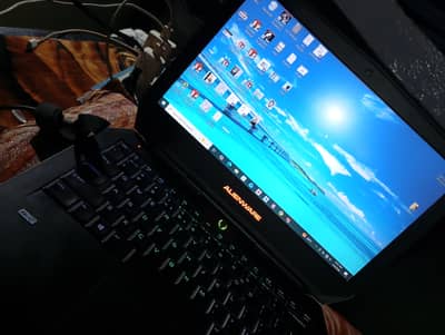 Alienware 13 R2 workstation