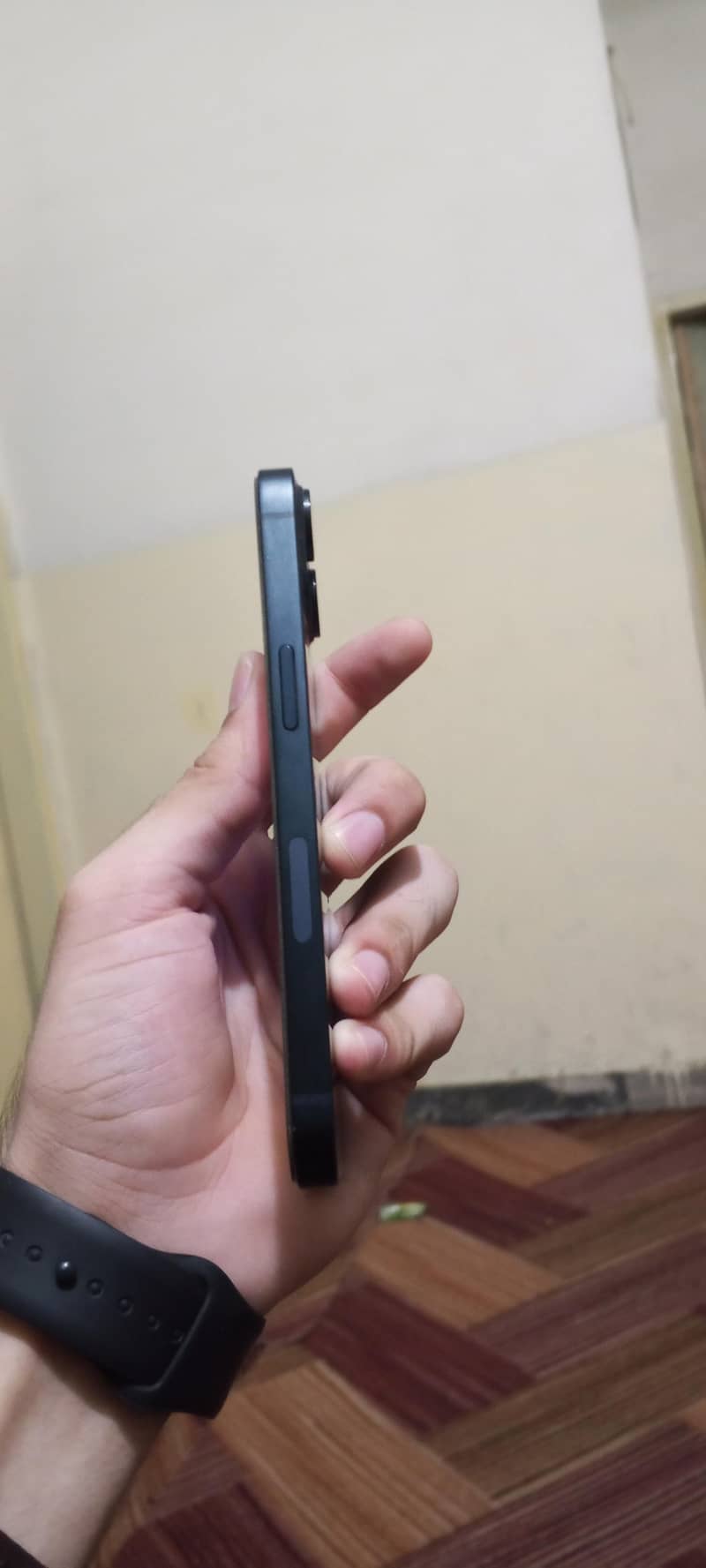Apple iPhone 13 3