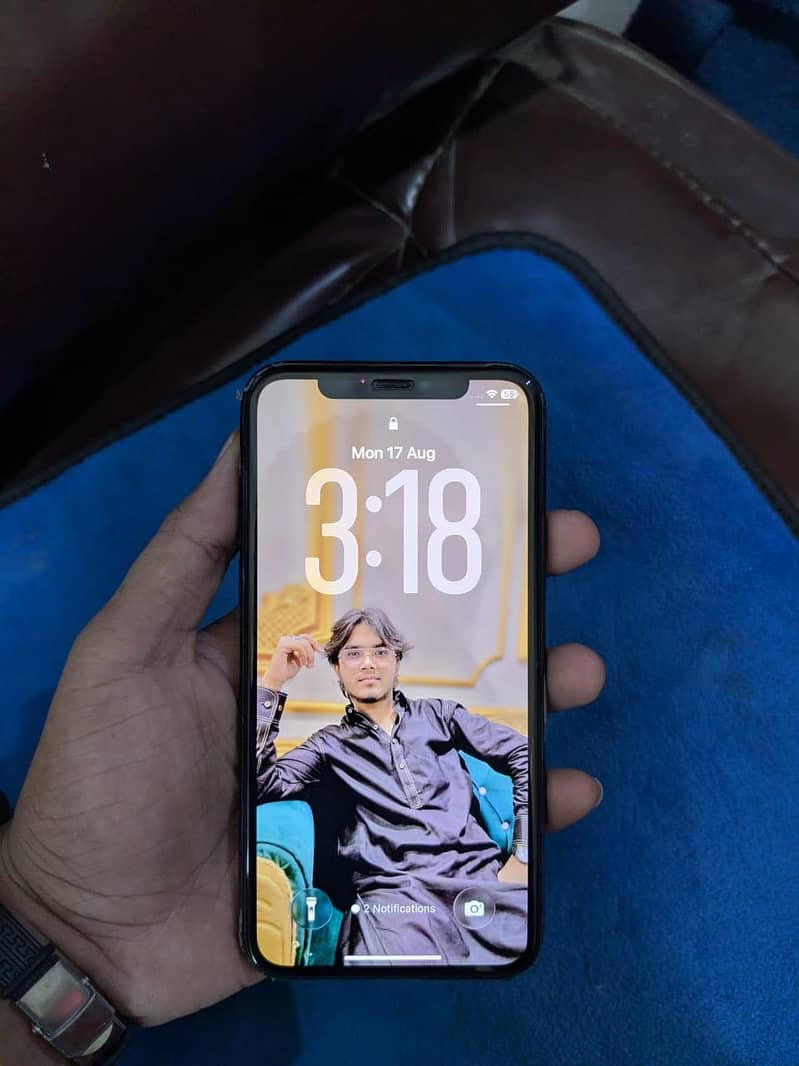 Apple iPhone 11 Pro 2