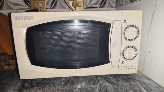 Orient microwave oven