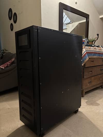 Tesla solar inverter