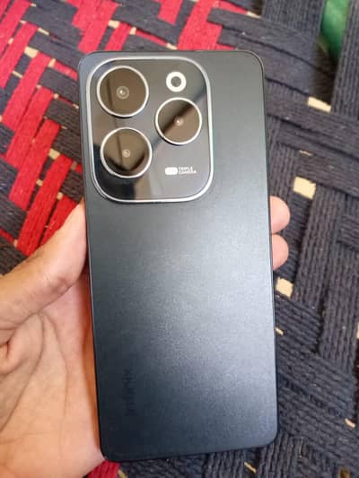 Infinix Hot 40