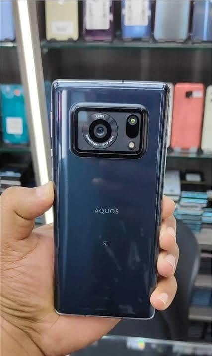 Sharp Aquos R5G 0