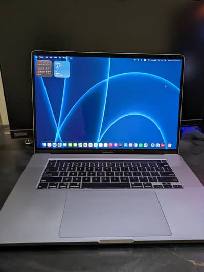 Macbook Pro 2019 16' Inch - i7 10th Generation